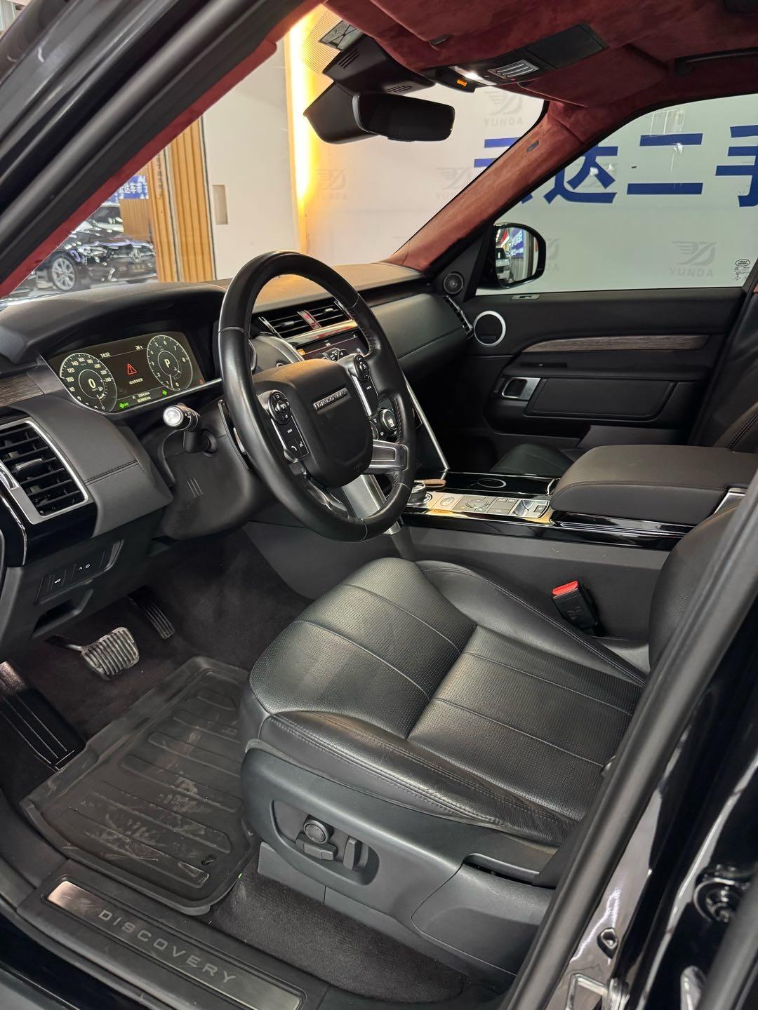 Land Rover Discovery 2017 thumb 6