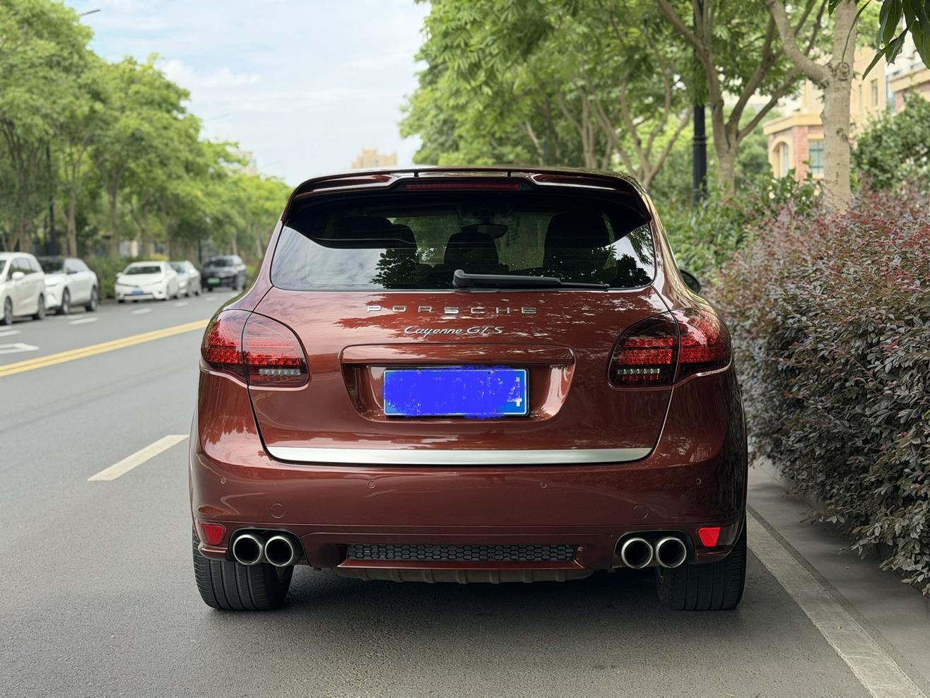 Porsche Cayenne 2012 thumb 4