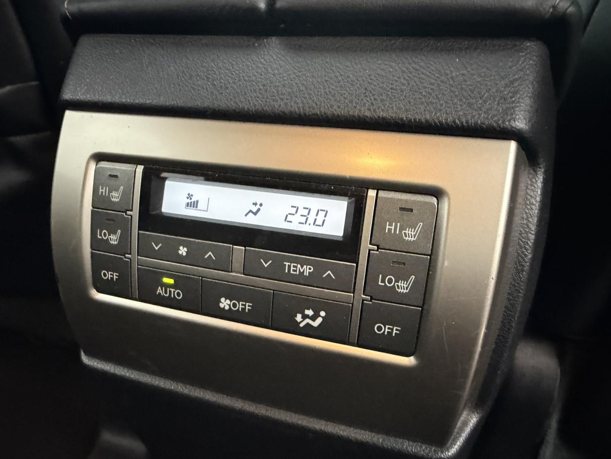 Lexus GX 2010 thumb 9