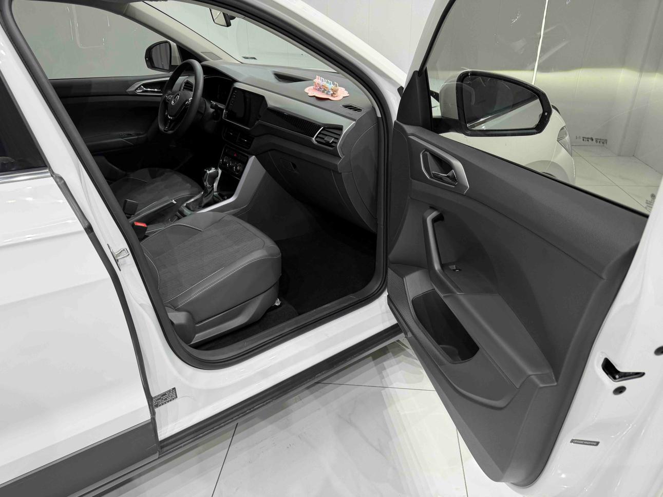 Volkswagen Taos 2022 thumb 11