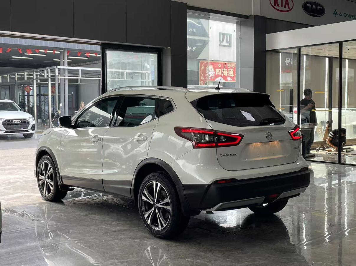 Nissan Qashqai+2 2022 thumb 2