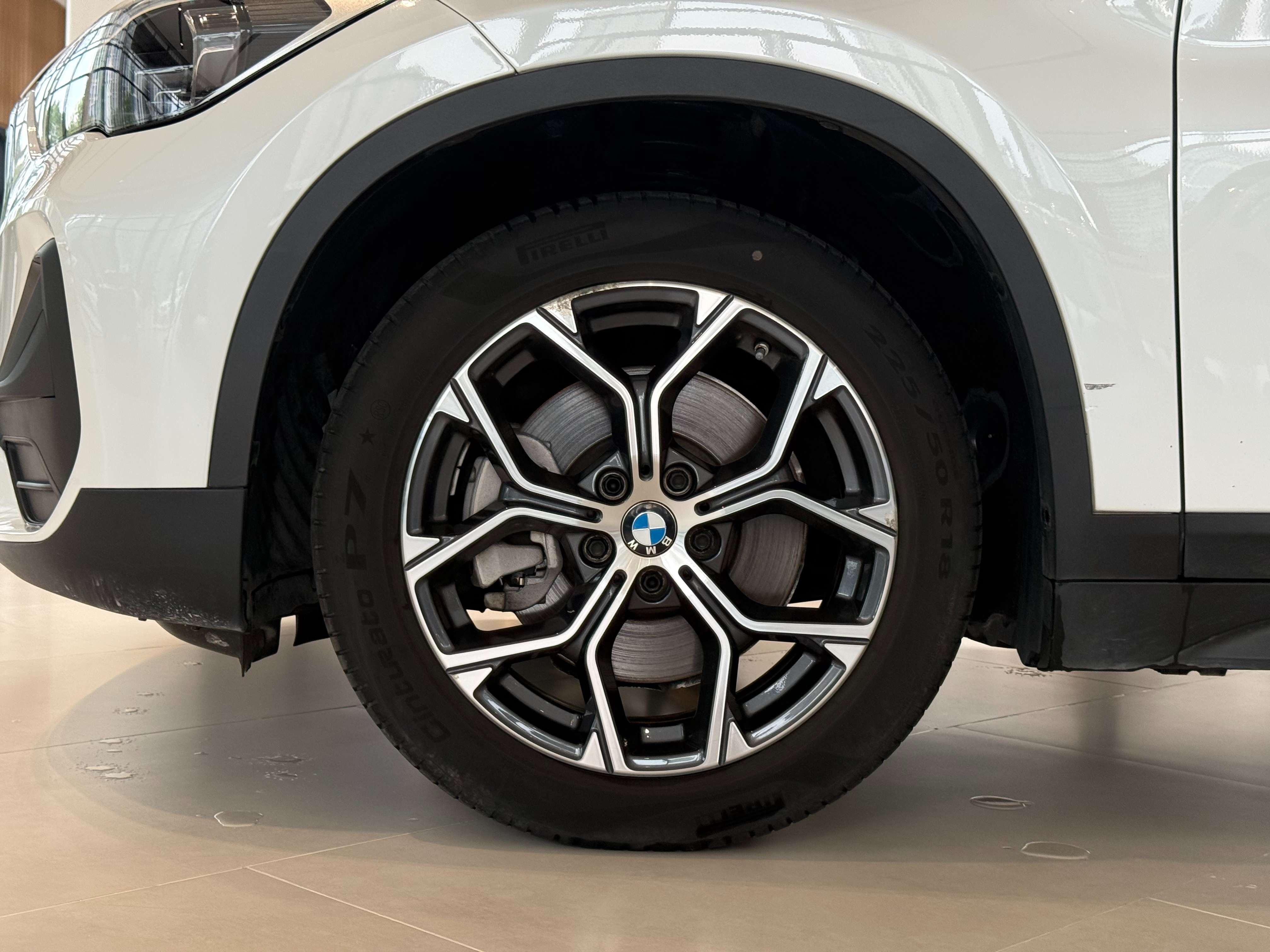 BMW X1 2022 thumb 6
