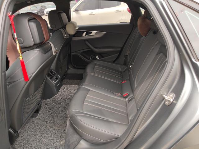 Audi A4 2024 thumb 7