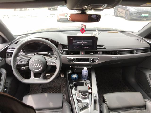Audi A4 2024 thumb 8