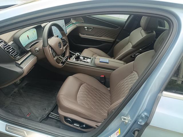 BYD Han 2023 thumb 5