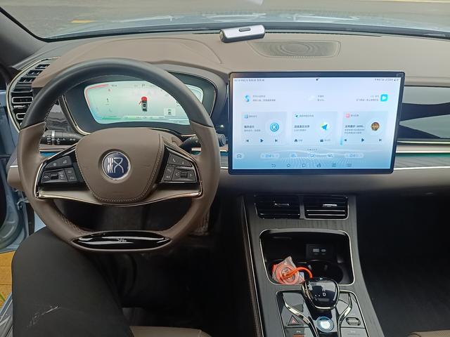 BYD Han 2023 thumb 8