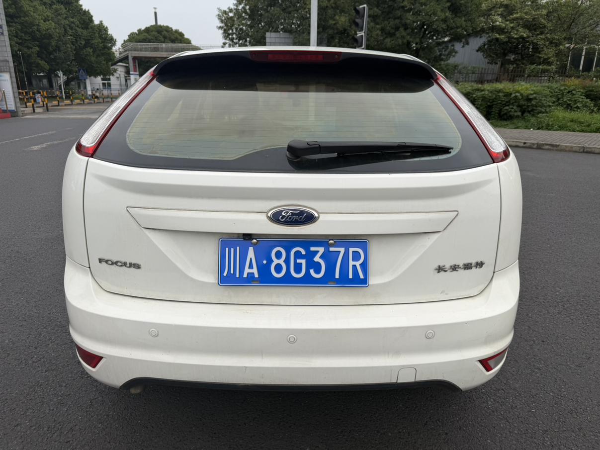 Ford Focus ST 2013 thumb 4