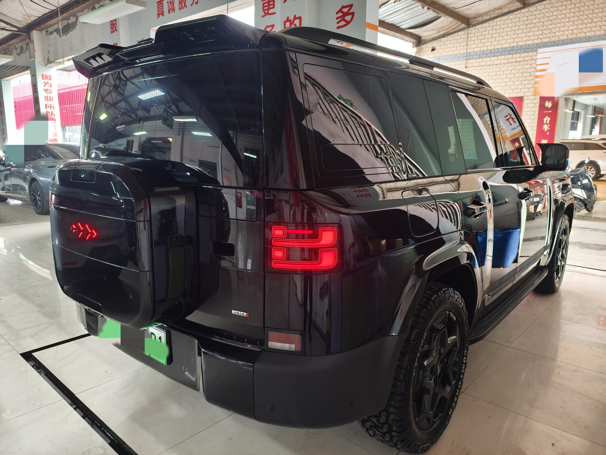 BYD Fangchengbao 7 PHEV 2025 thumb 4