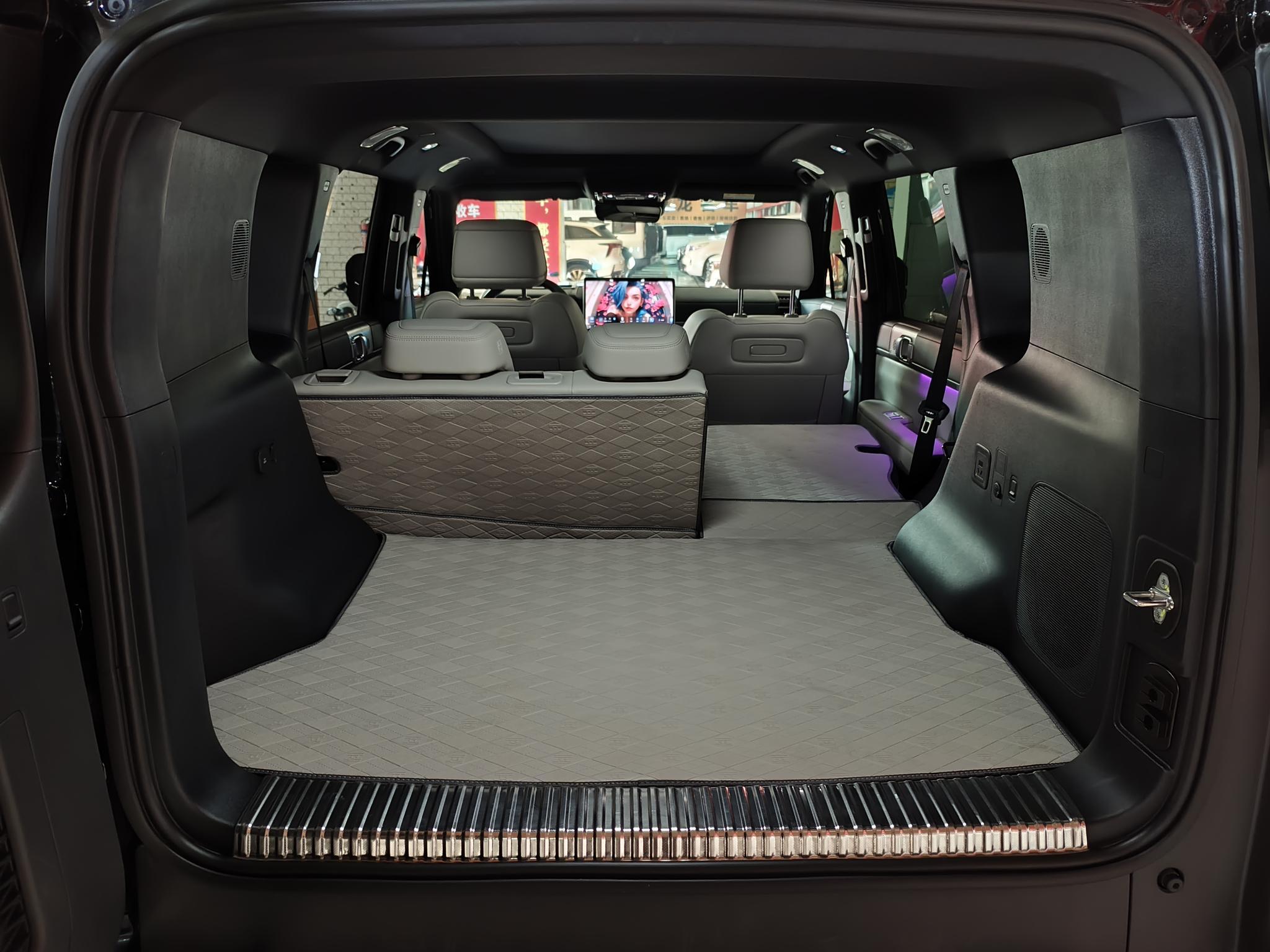 BYD Fangchengbao 7 PHEV 2025 thumb 12