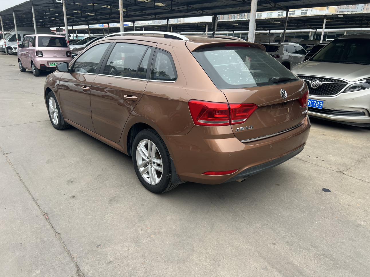 Volkswagen Lavida 2015 thumb 2