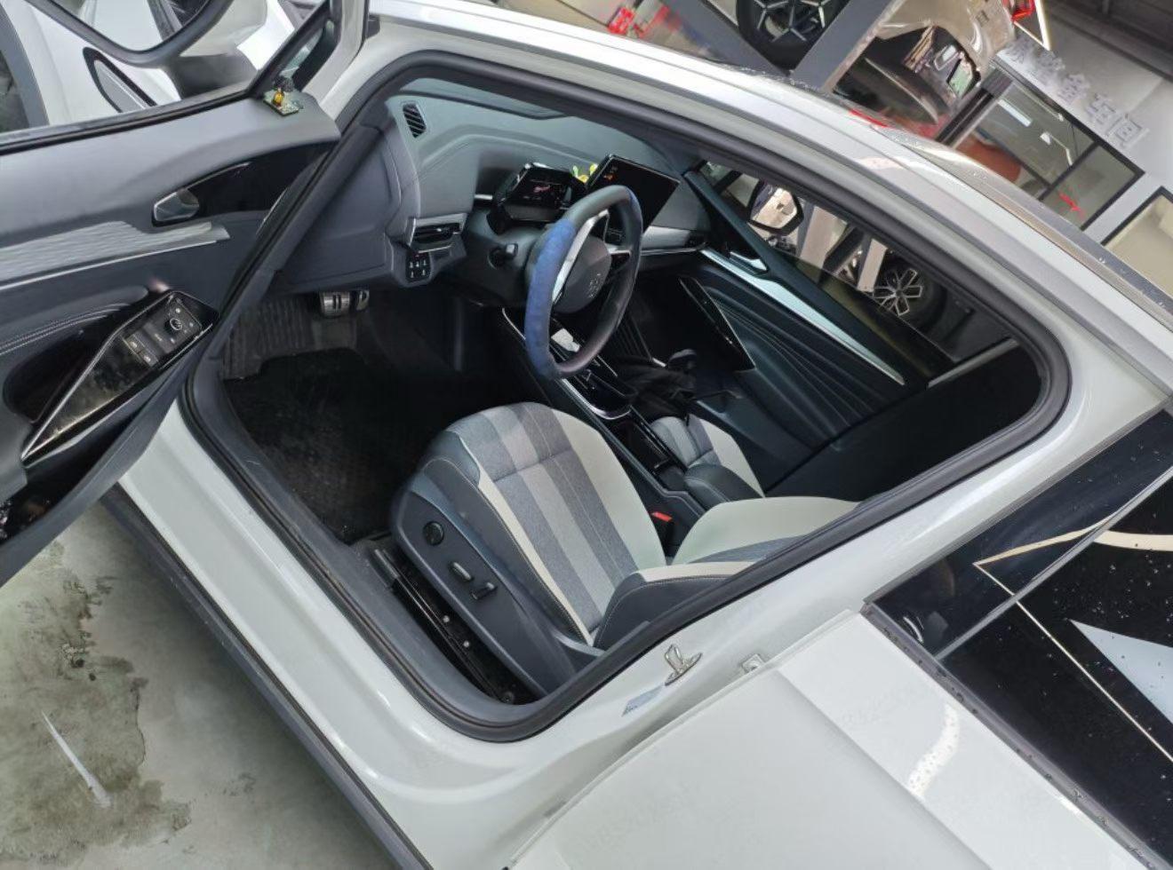 Volkswagen ID.4 2022 thumb 7