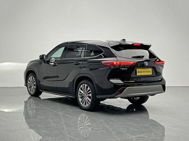 Toyota Highlander 2022 thumb 3