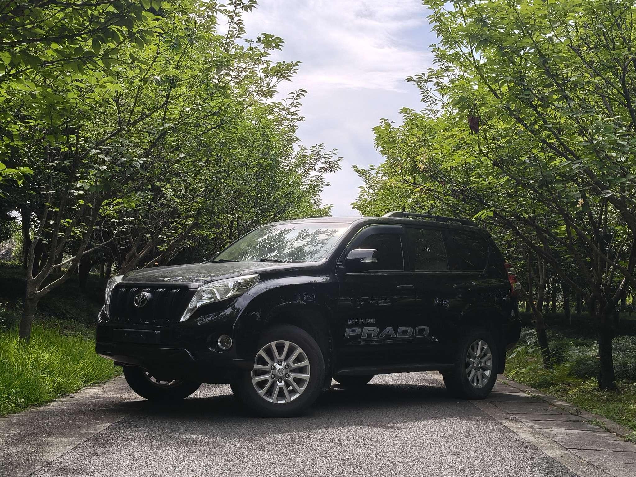 Toyota Land Cruiser Prado 2017 thumb 11