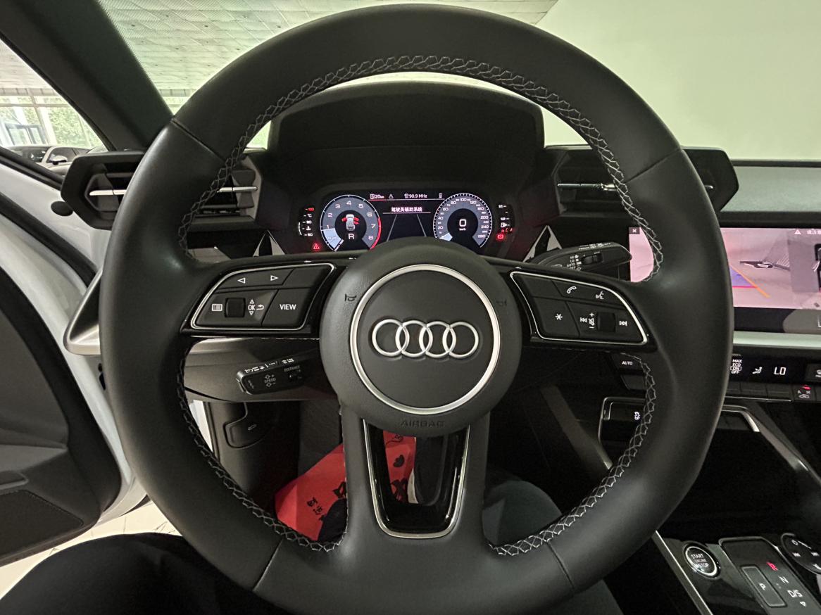 Audi A3 2023 thumb 10