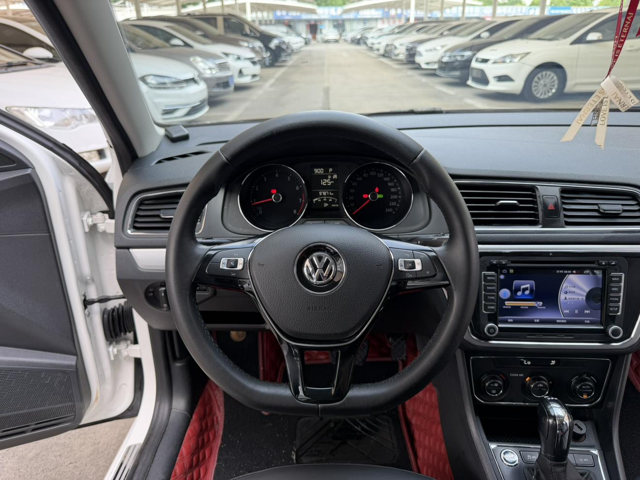 Volkswagen Lavida 2017 thumb 9