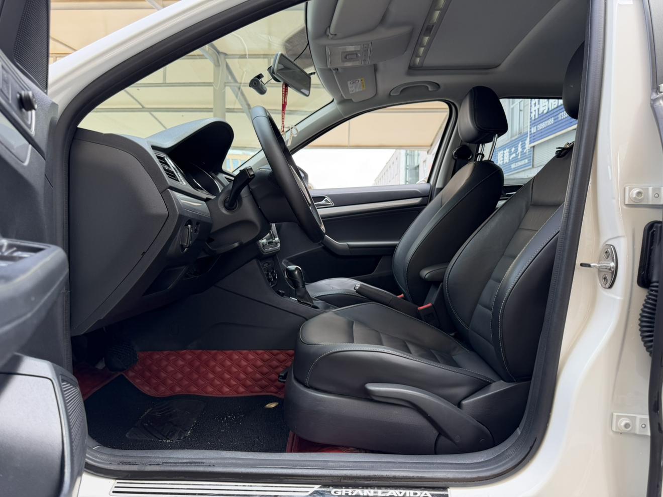 Volkswagen Lavida 2017 thumb 12