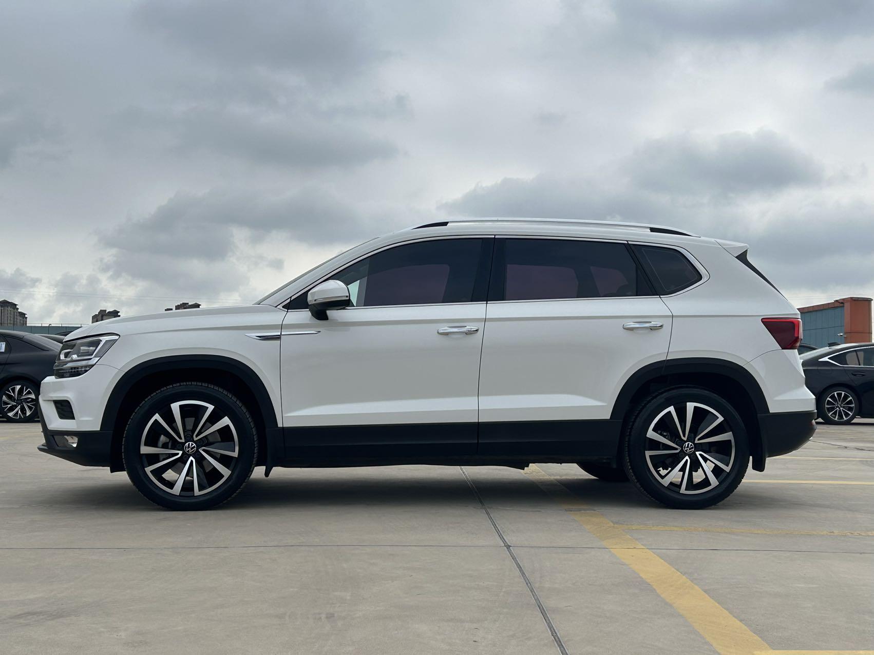 Volkswagen Tharu 2022 thumb 2