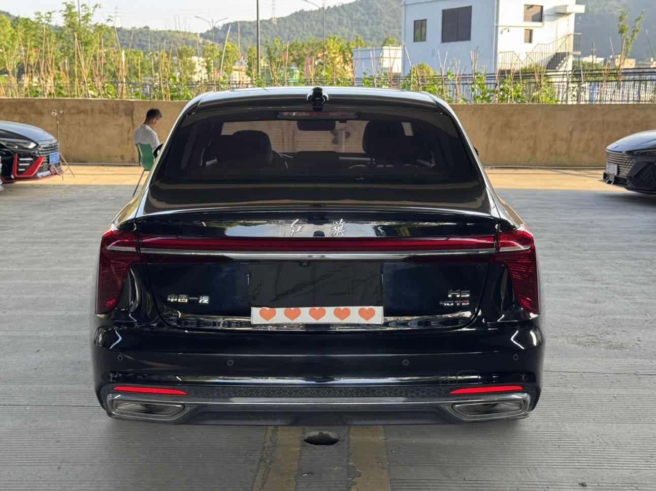 Hongqi H5 2023 thumb 3