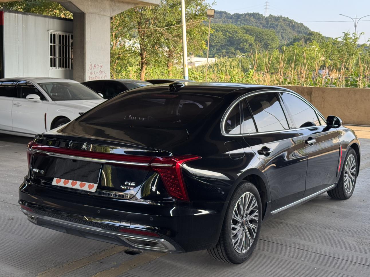 Hongqi H5 2023 thumb 4