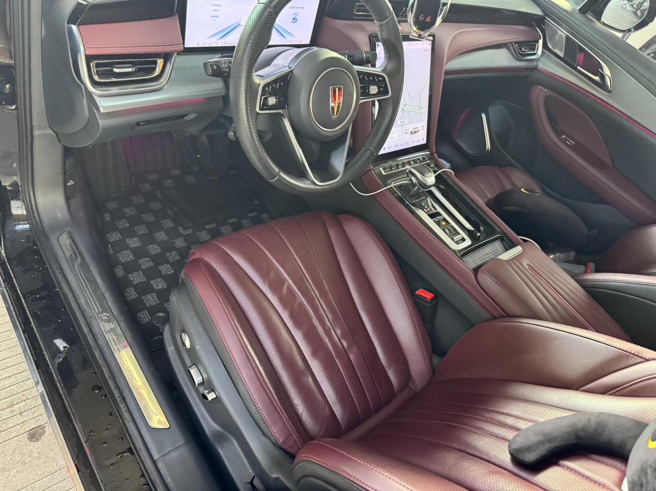 Hongqi H5 2023 thumb 10