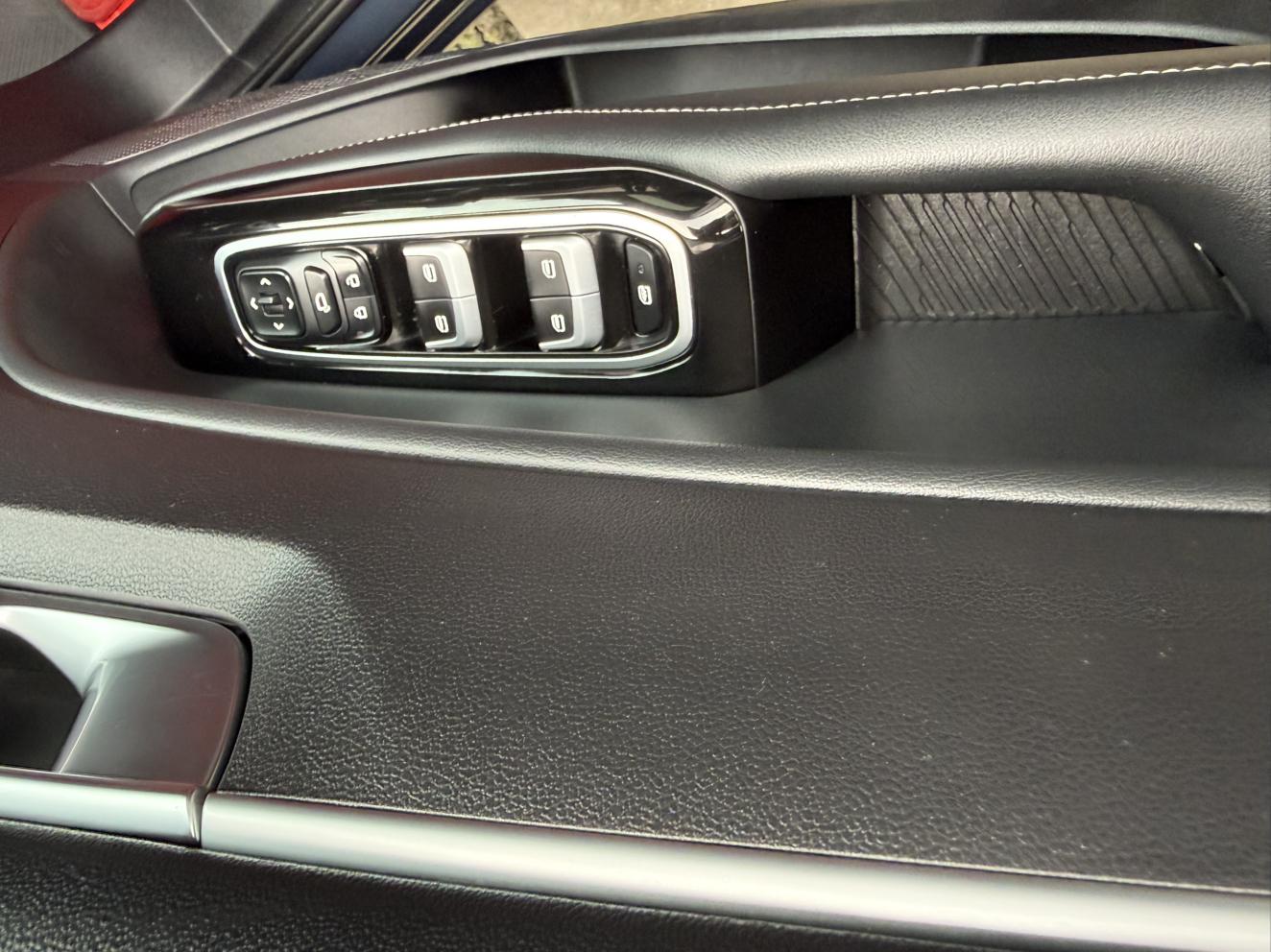 Wuling Victory 2020 thumb 5