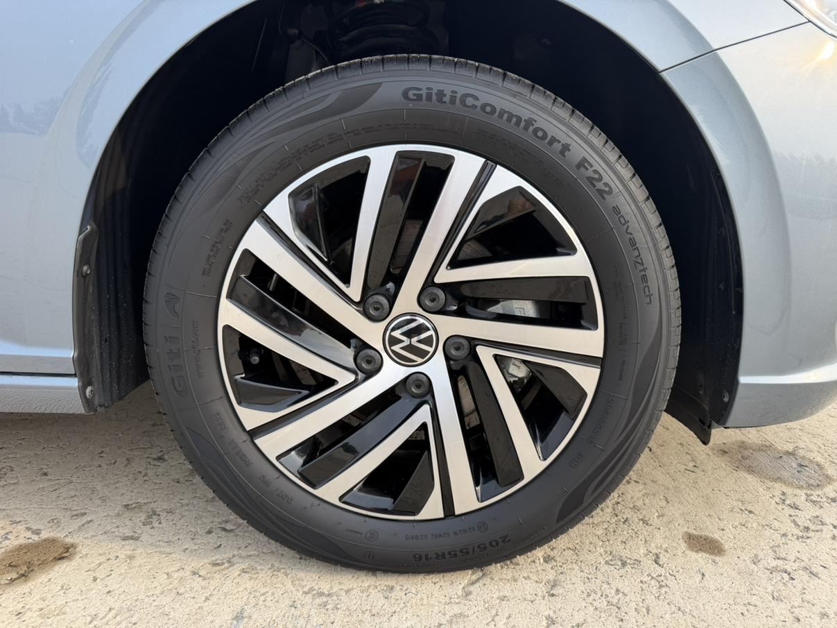 Volkswagen Lavida XR 2023 thumb 5