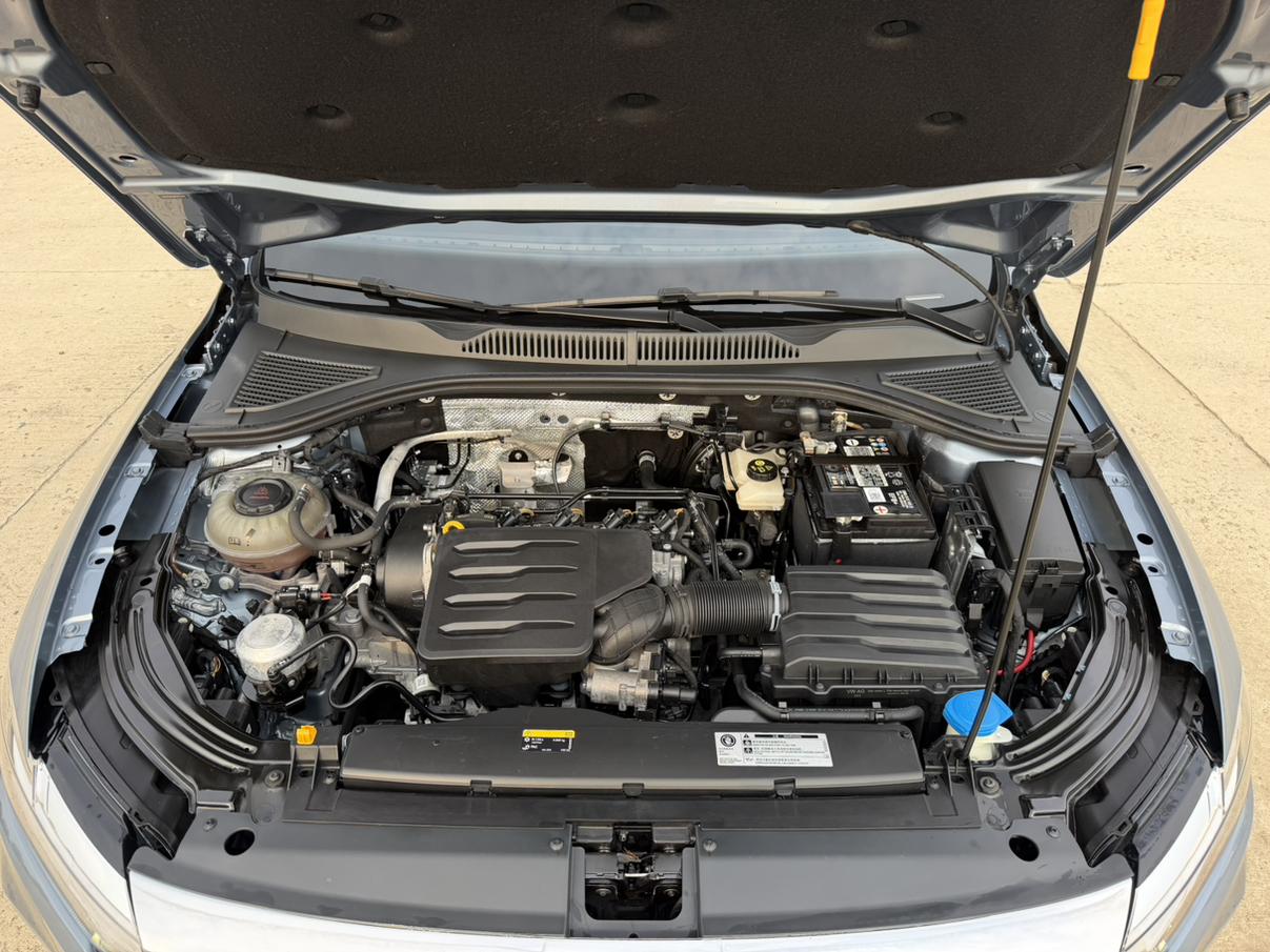 Volkswagen Lavida XR 2023 thumb 6