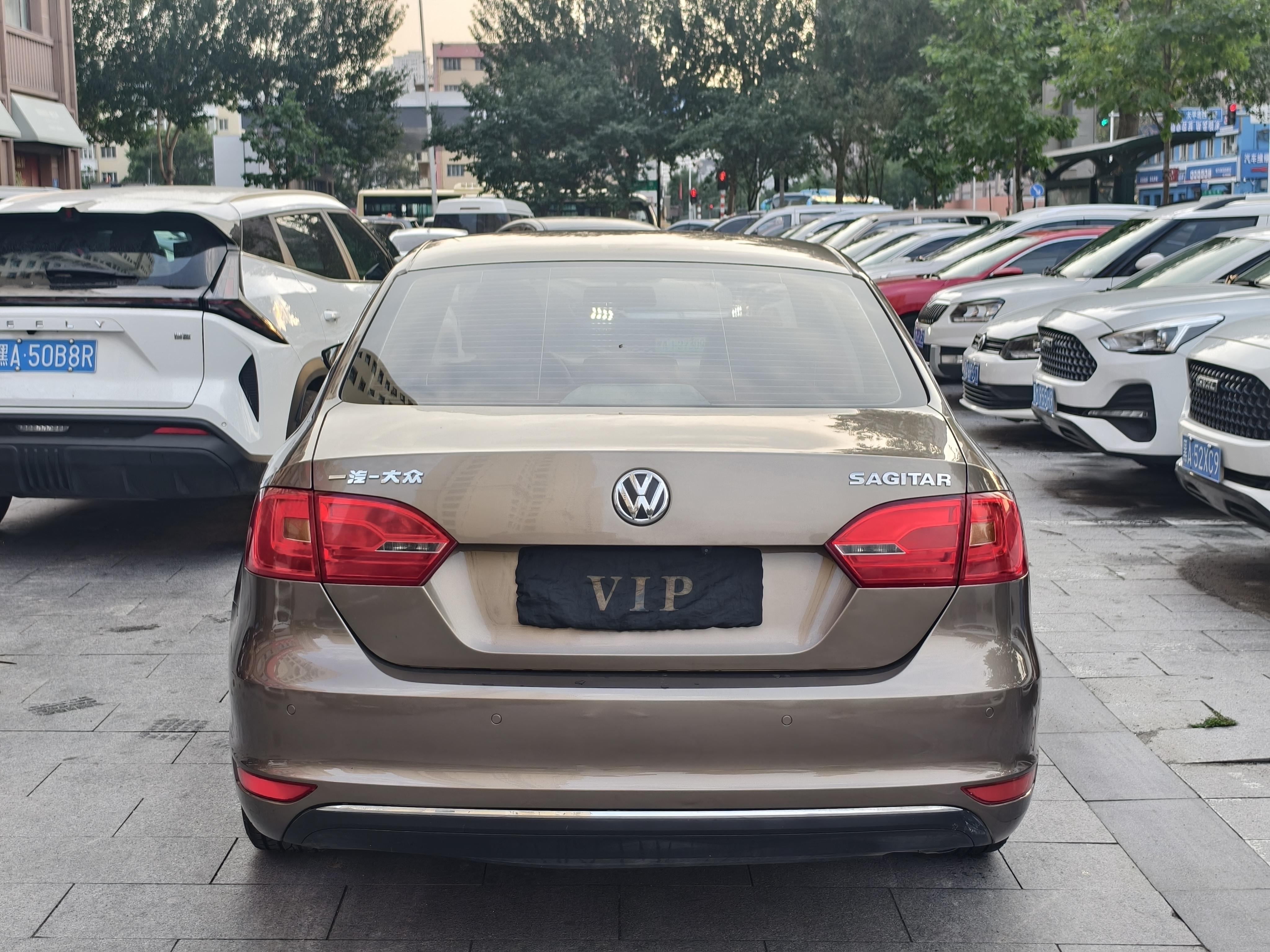 Volkswagen Sagitar 2014 thumb 3