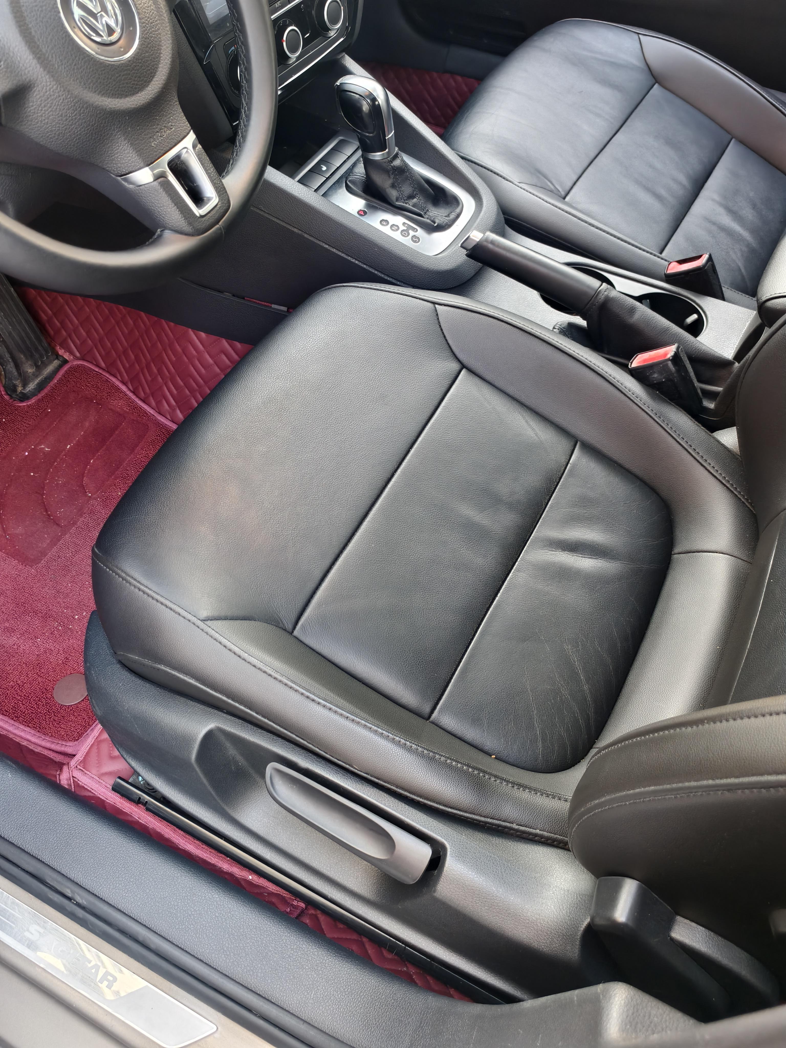 Volkswagen Sagitar 2014 thumb 11