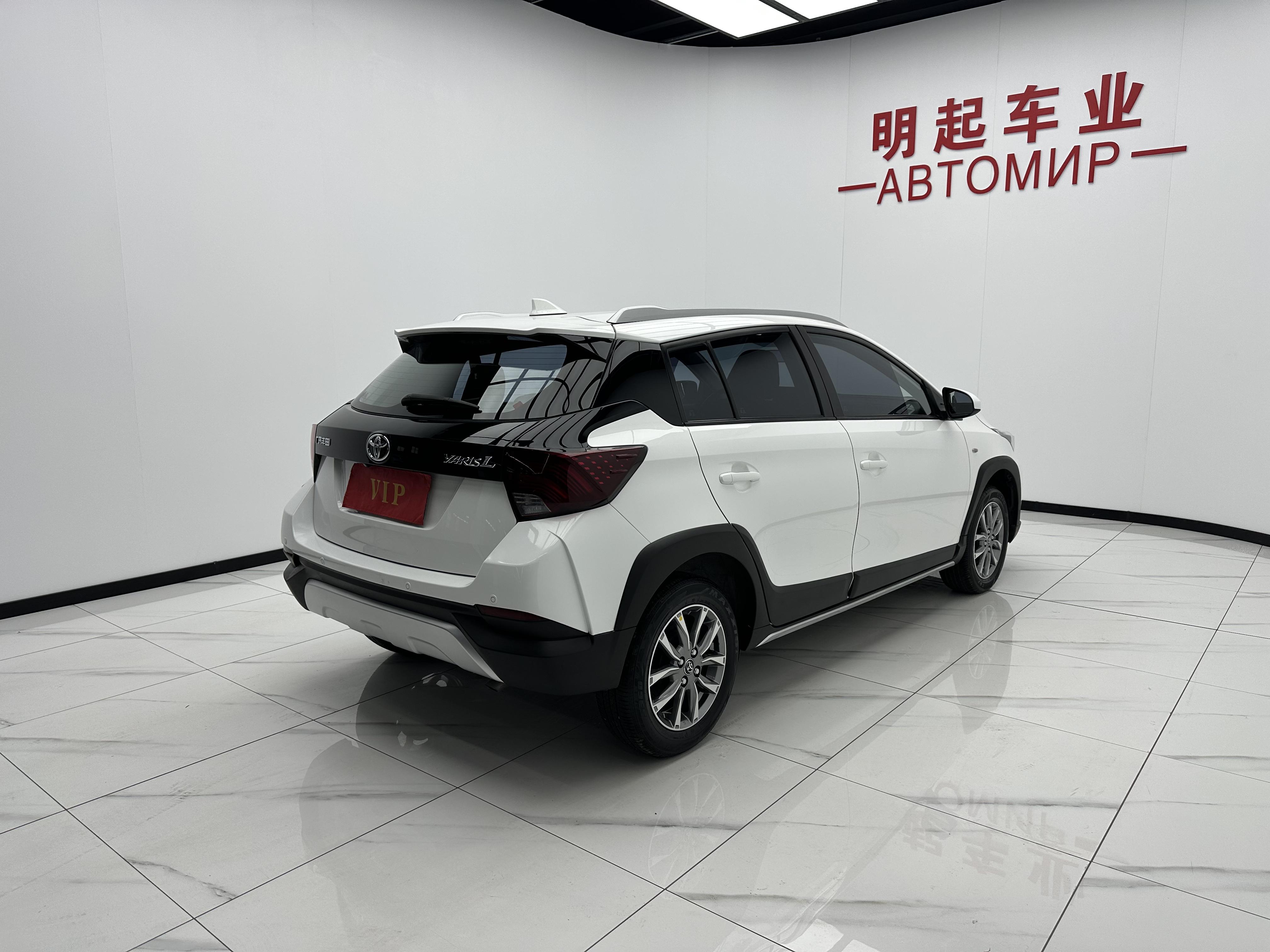 Toyota Yaris 2022 thumb 3