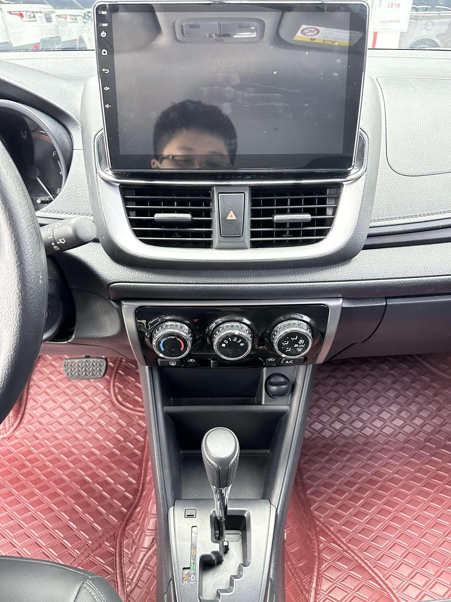 Toyota Yaris 2022 thumb 6