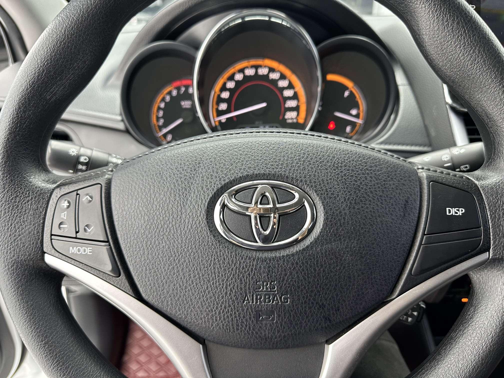 Toyota Yaris 2022 thumb 8