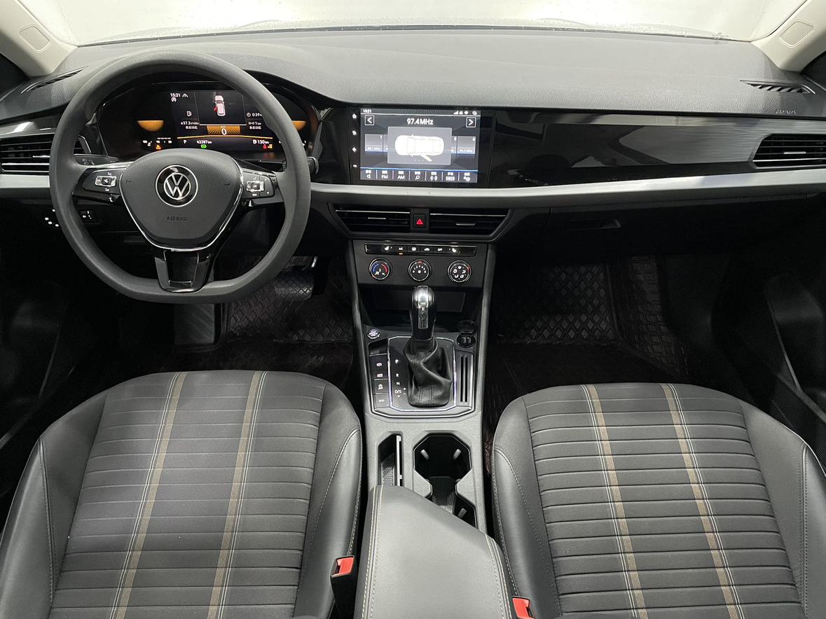 Volkswagen Lavida XR 2022 thumb 7