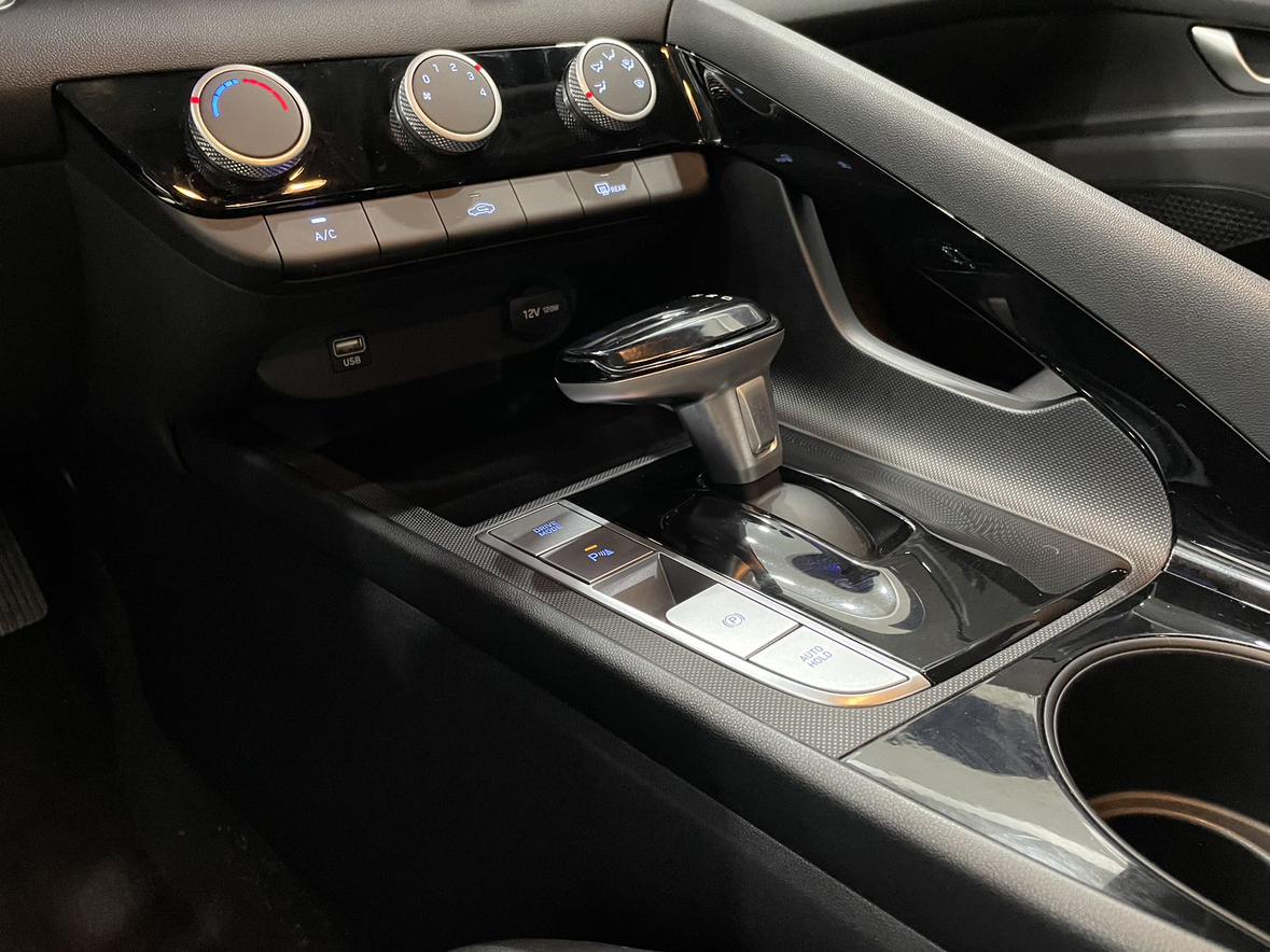 Hyundai Elantra 2023 thumb 11