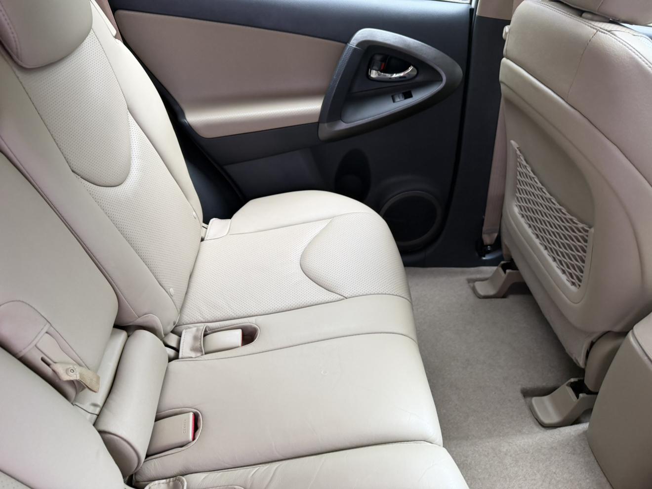 Toyota RAV4 2011 thumb 10