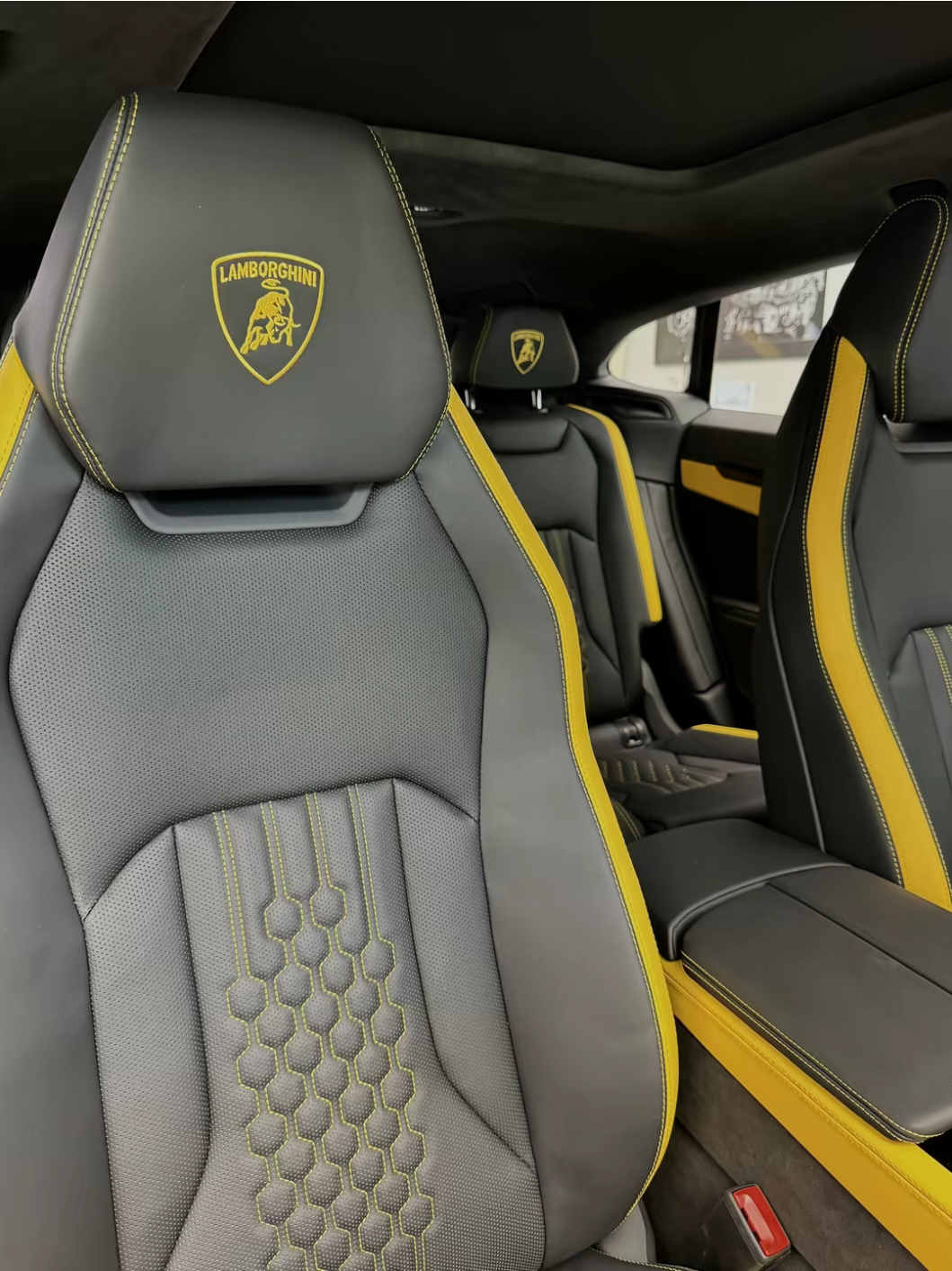 Lamborghini Urus SE 2026 thumb 4