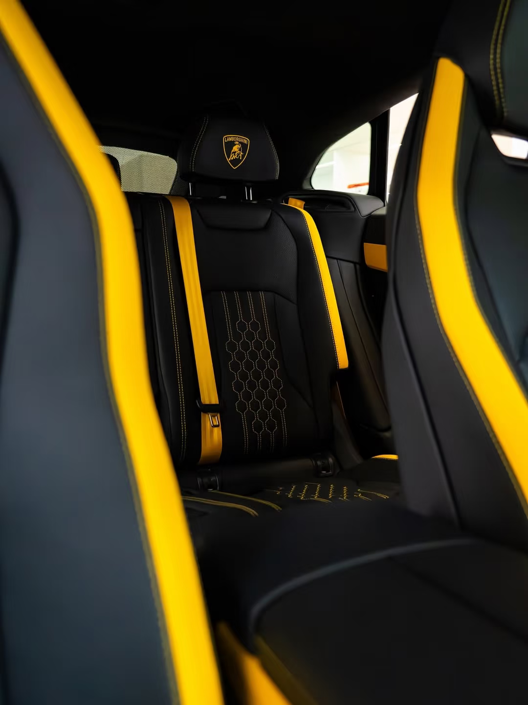 Lamborghini Urus SE 2026 thumb 11