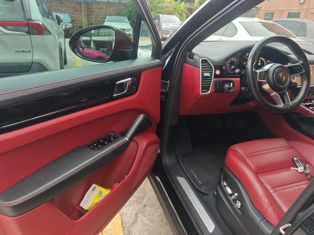 Porsche Cayenne 2019 thumb 4