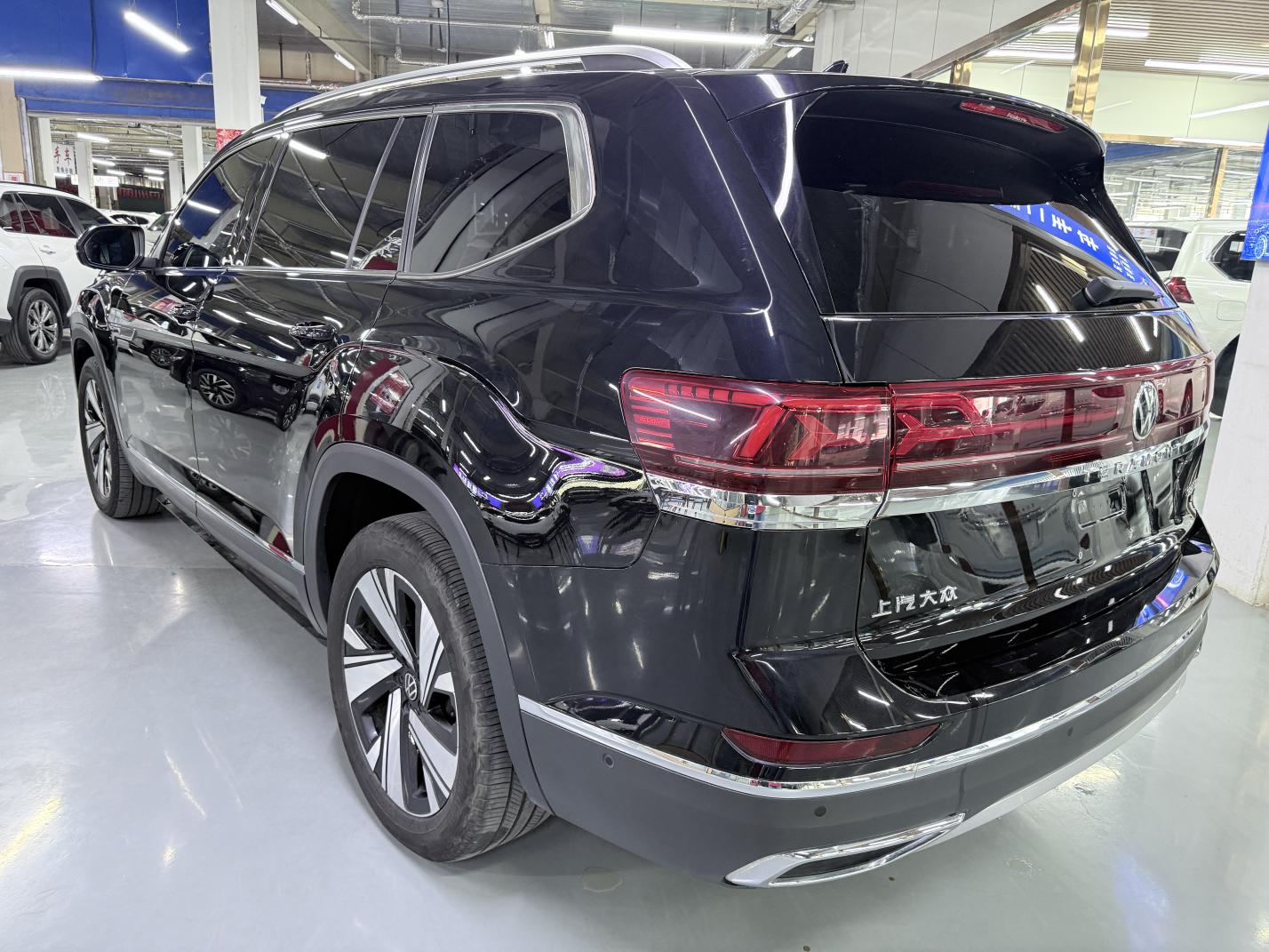 Volkswagen Teramont 2024 thumb 2