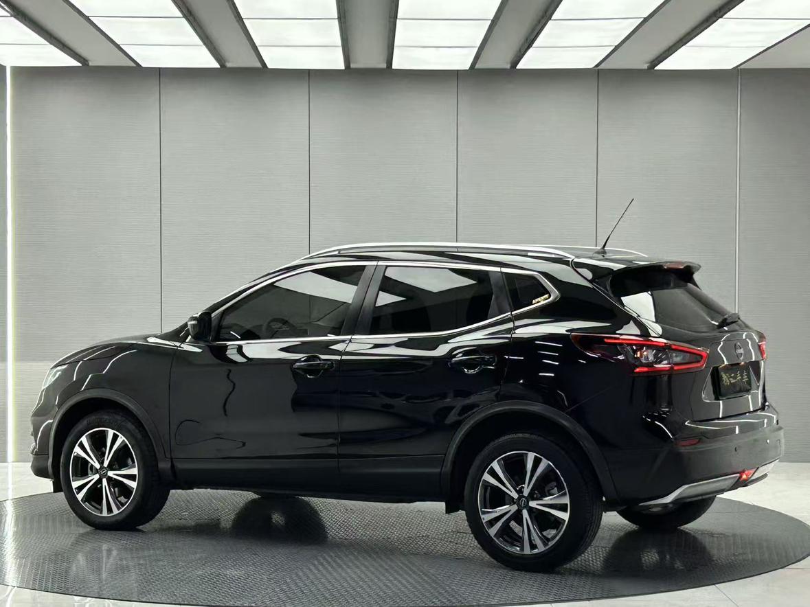 Nissan Qashqai+2 2023 thumb 2