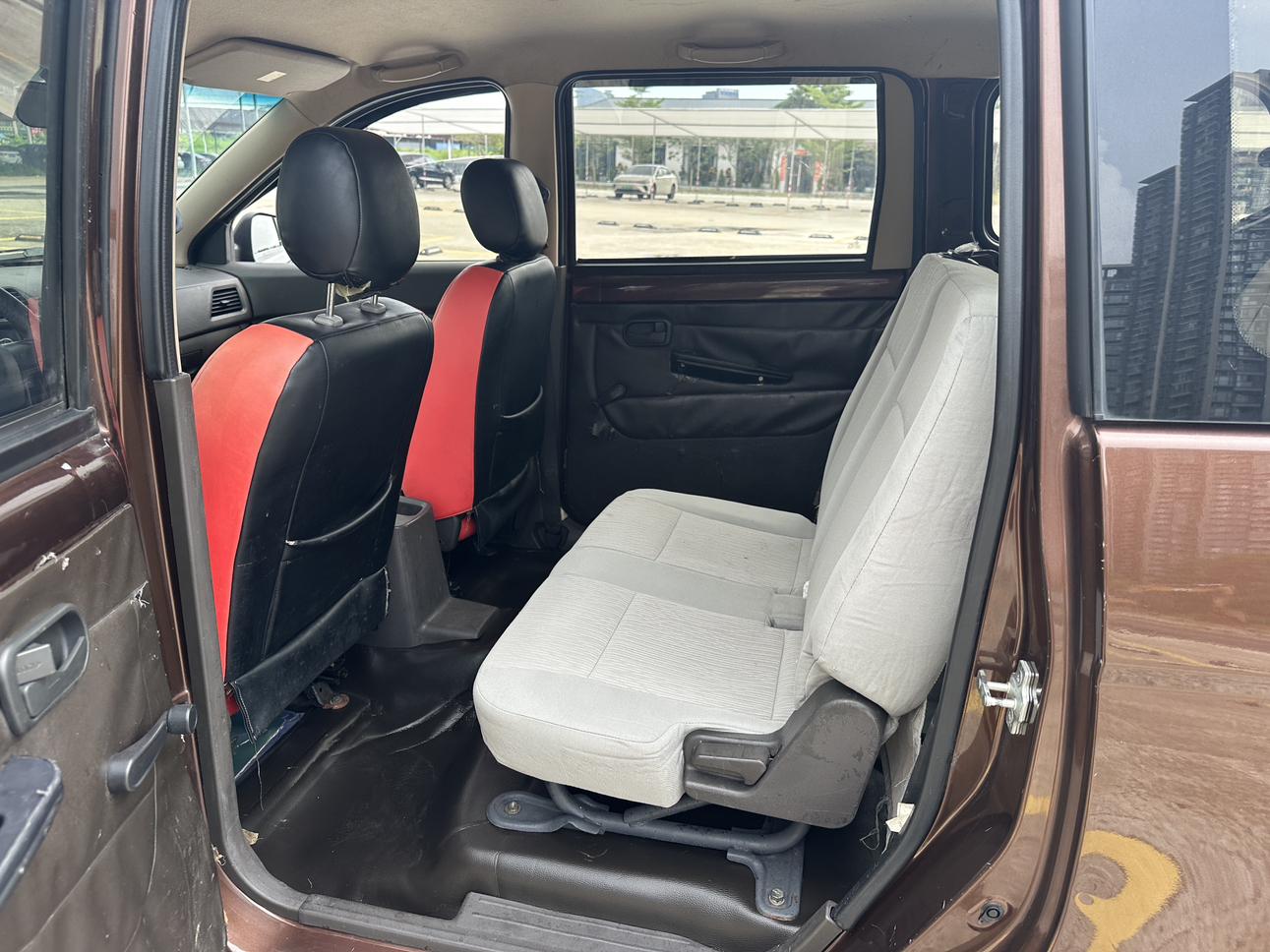 Wuling Hong Guang 2016 thumb 12
