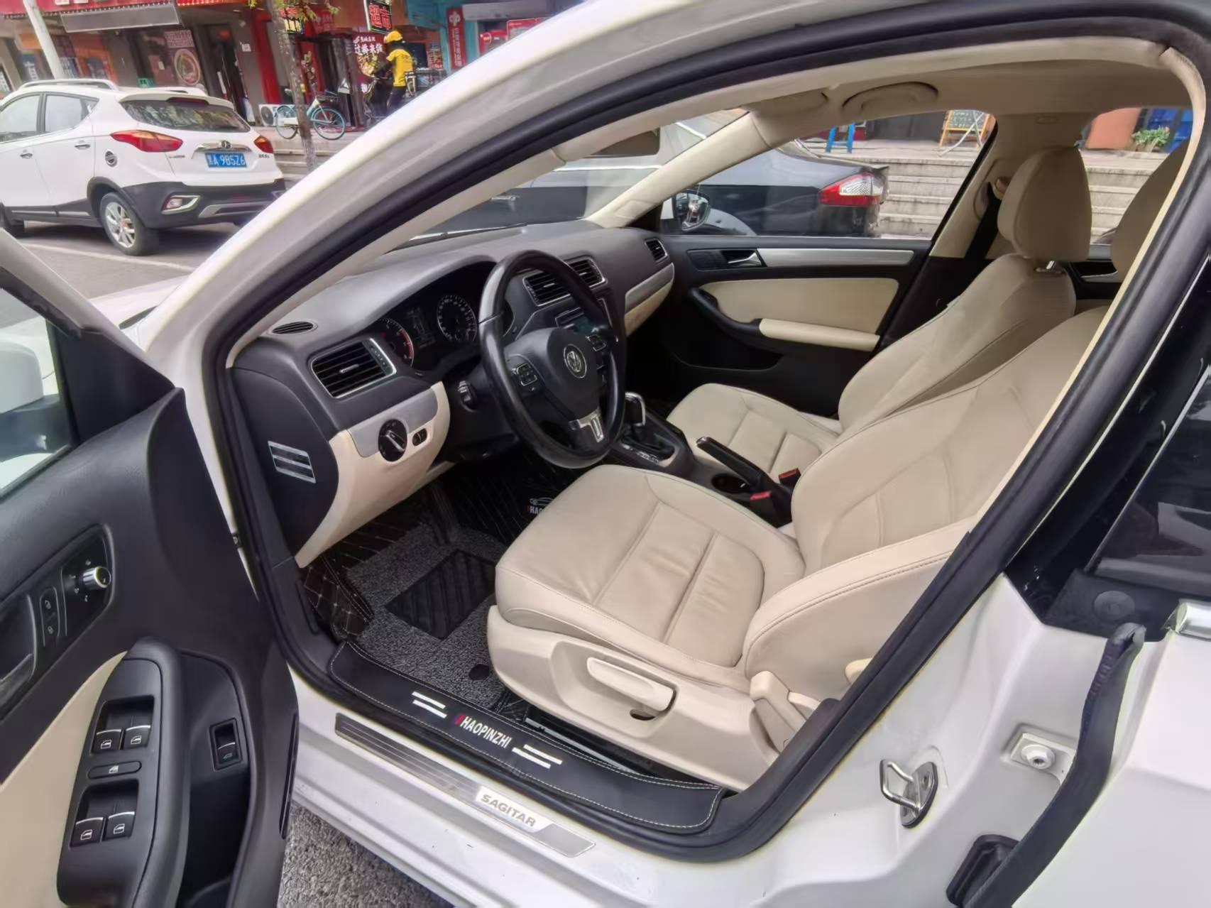 Volkswagen Sagitar 2014 thumb 6