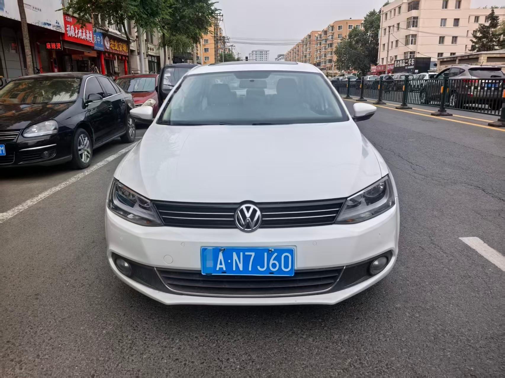 Volkswagen Sagitar 2014 thumb 9
