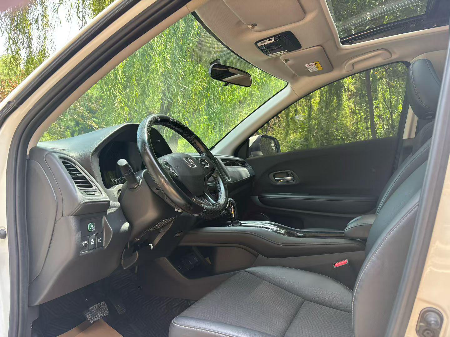 Honda Vezel 2020 thumb 6