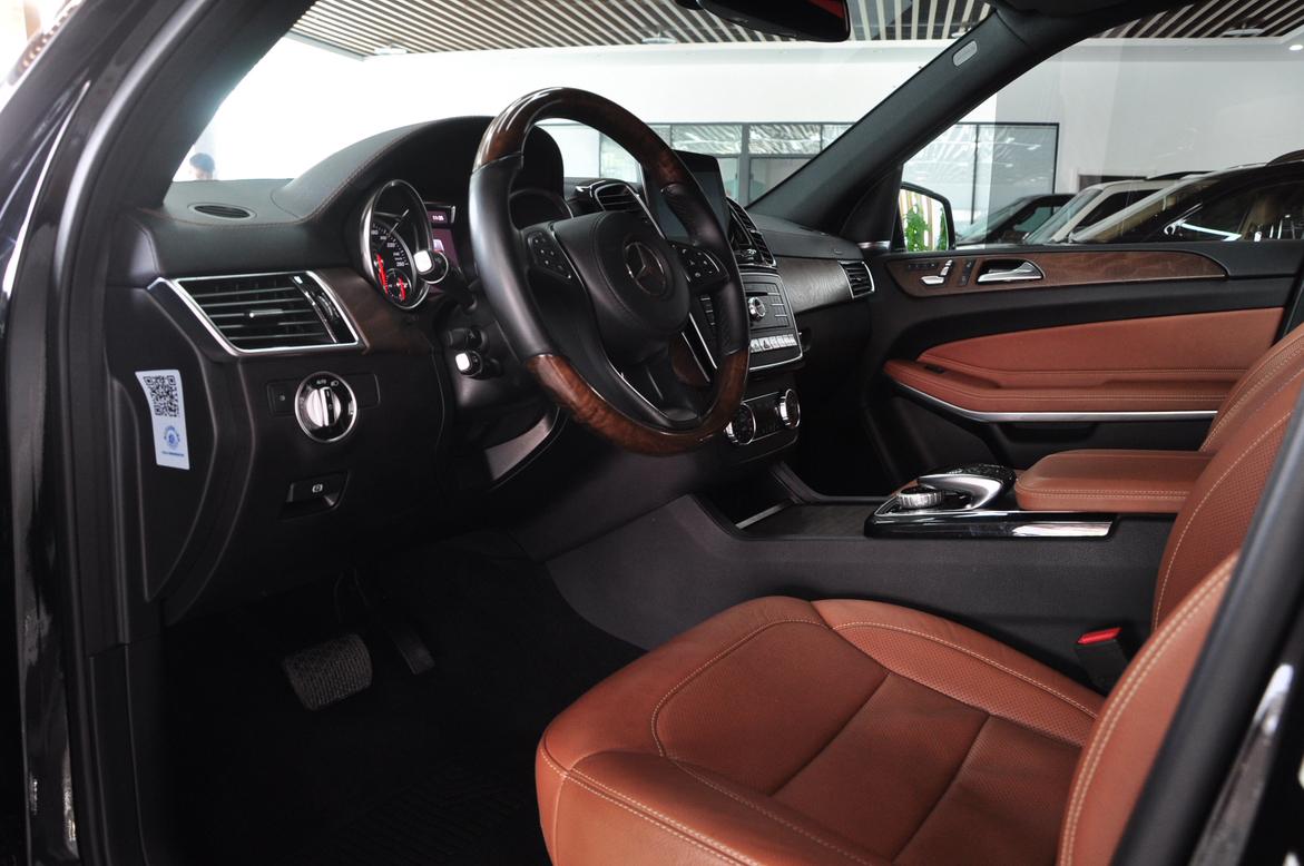 Mercedes-Benz GLS 2016 thumb 8