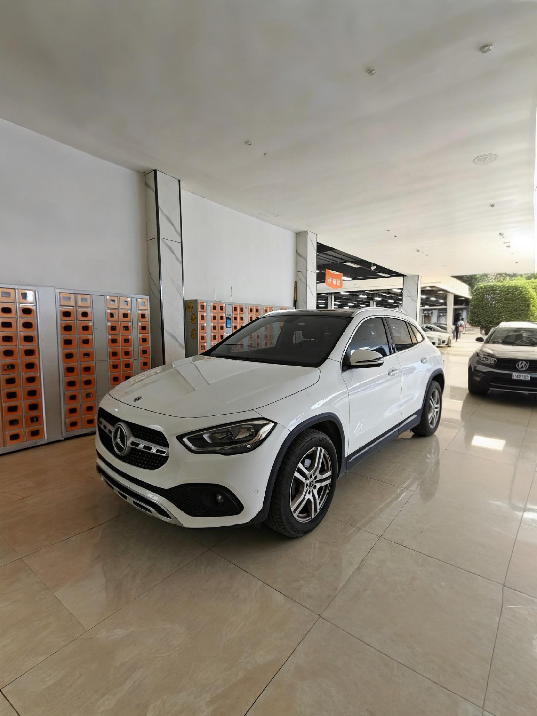 Mercedes-Benz GLA 2020 thumb 11