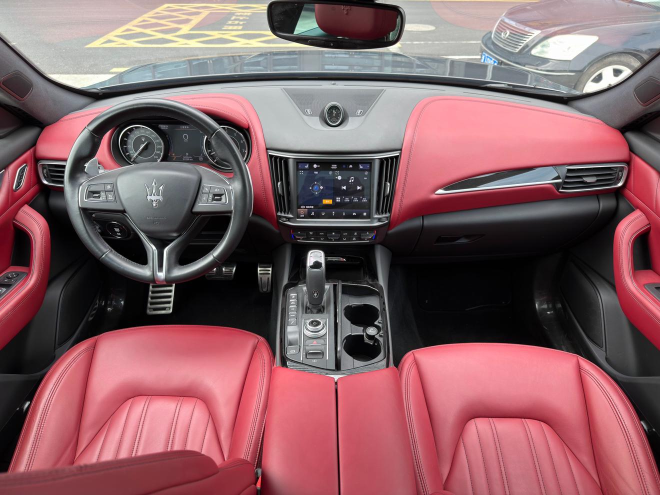Maserati Levante 2021 thumb 6