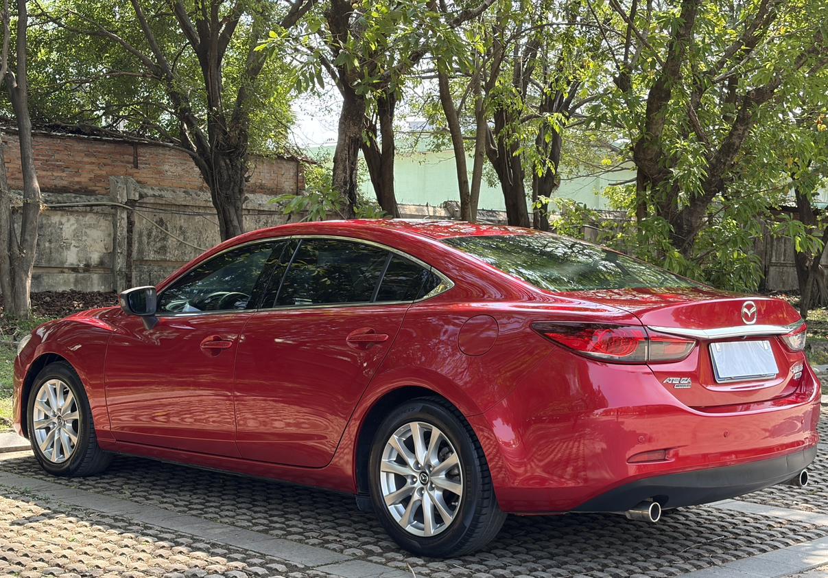 Mazda Atenza 2015 thumb 2