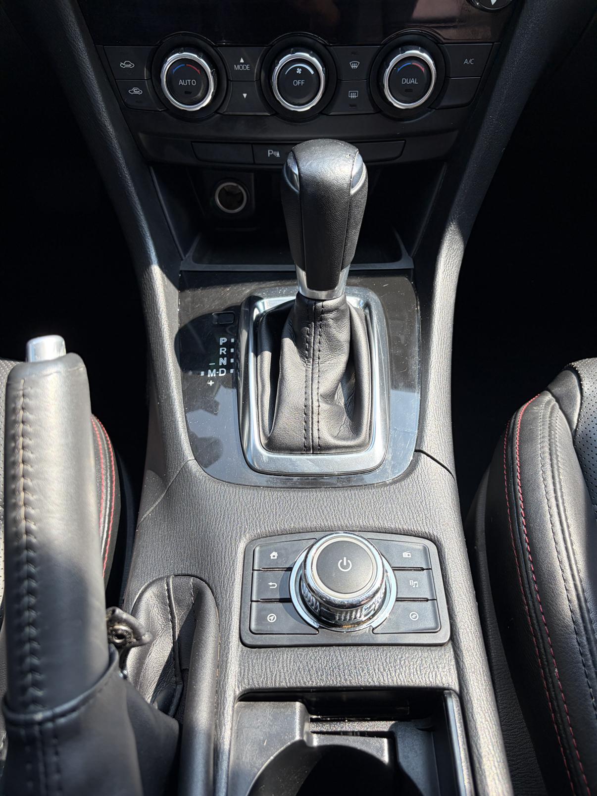Mazda Atenza 2015 thumb 10