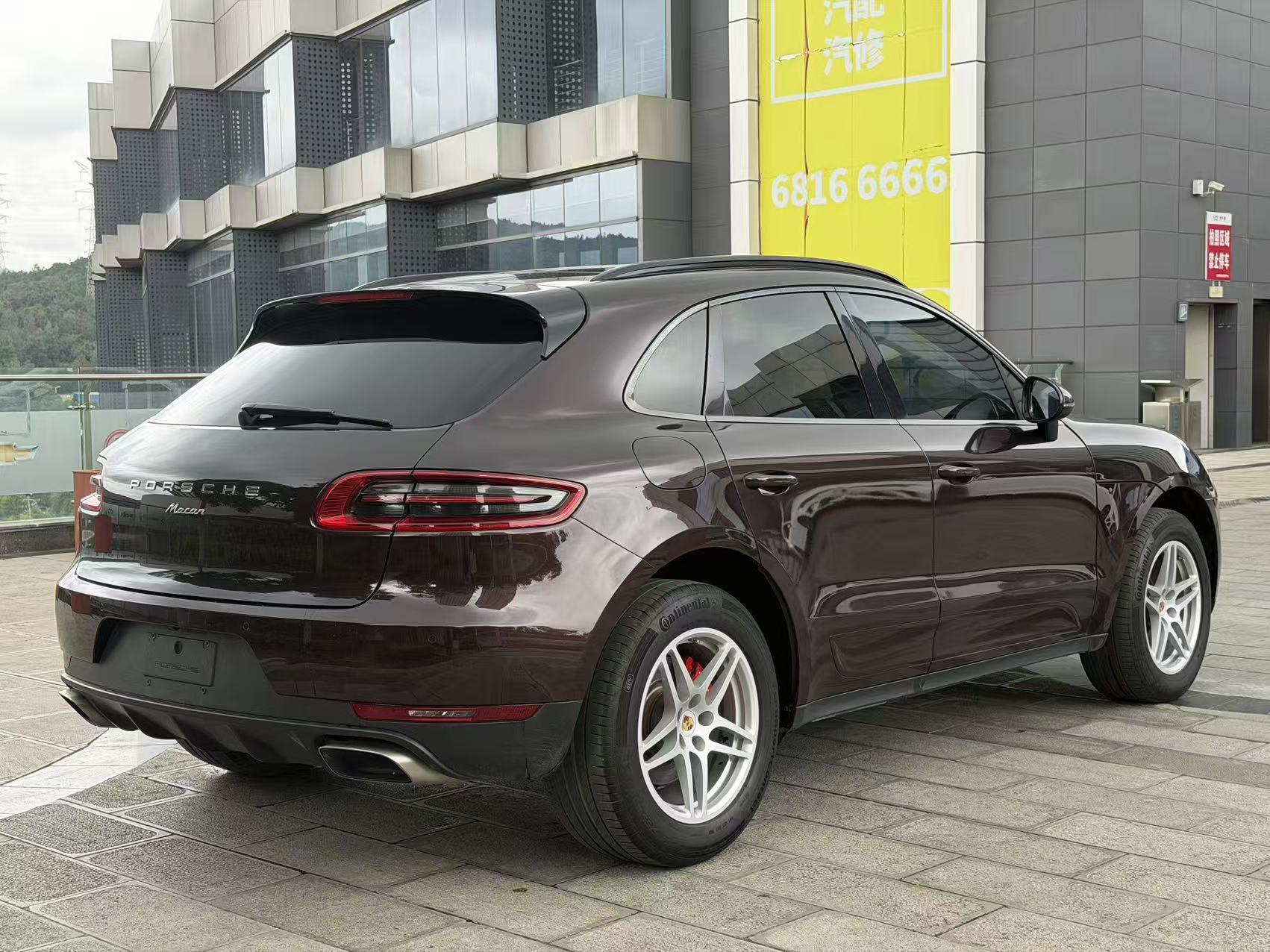 Porsche Macan 2017 thumb 4
